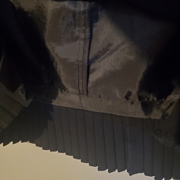 Le Suit ~ Classic Black 2 pc Skirt Suit - Picture 7 of 7